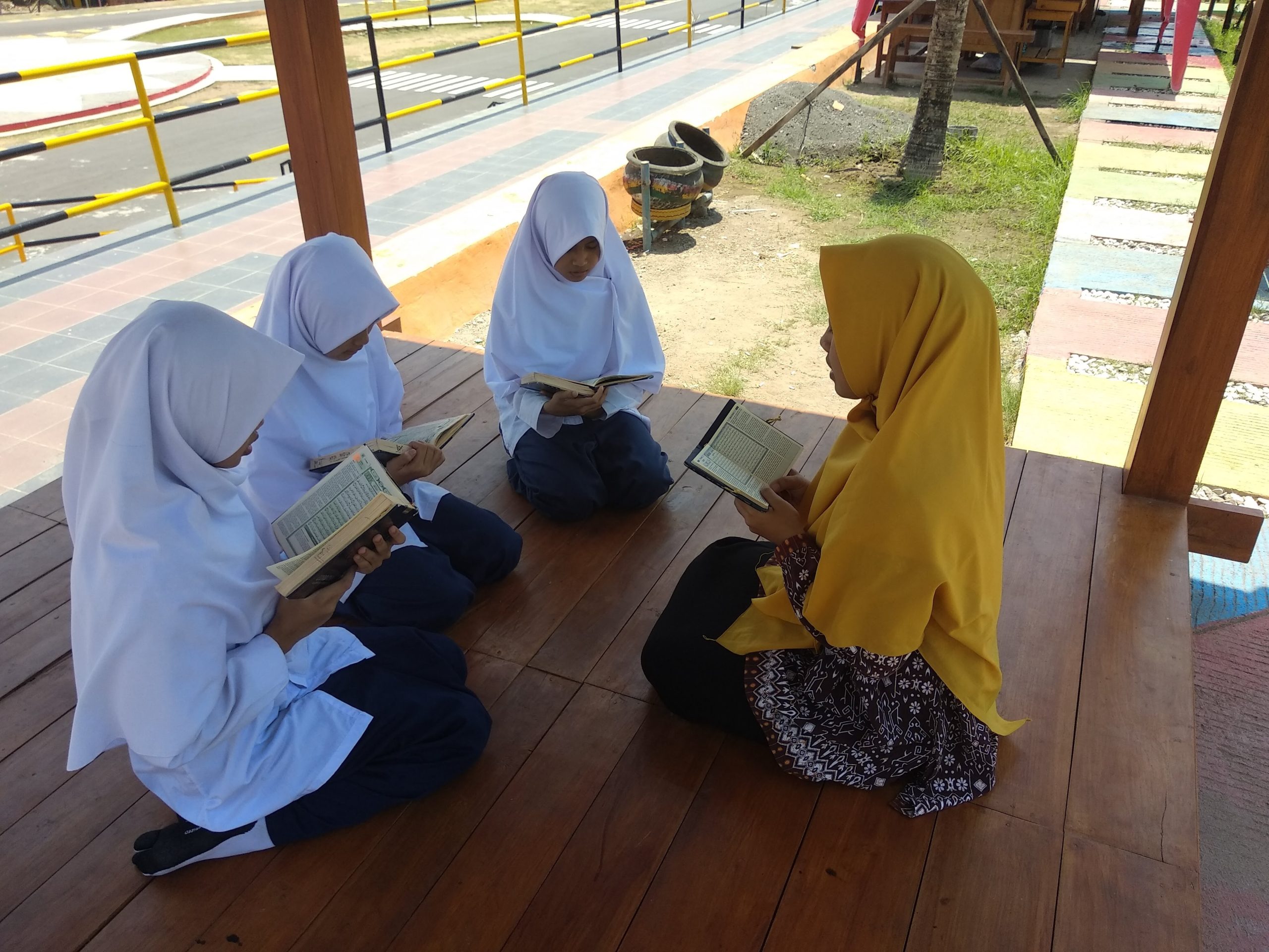 pesantren khairunnas madiun