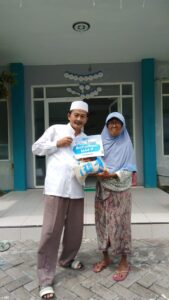 Pembagian zakat fitrah 