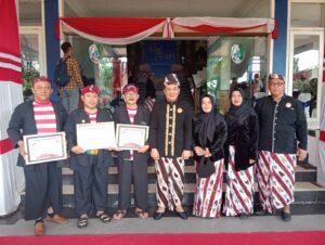 Kejuaraan bulan mei