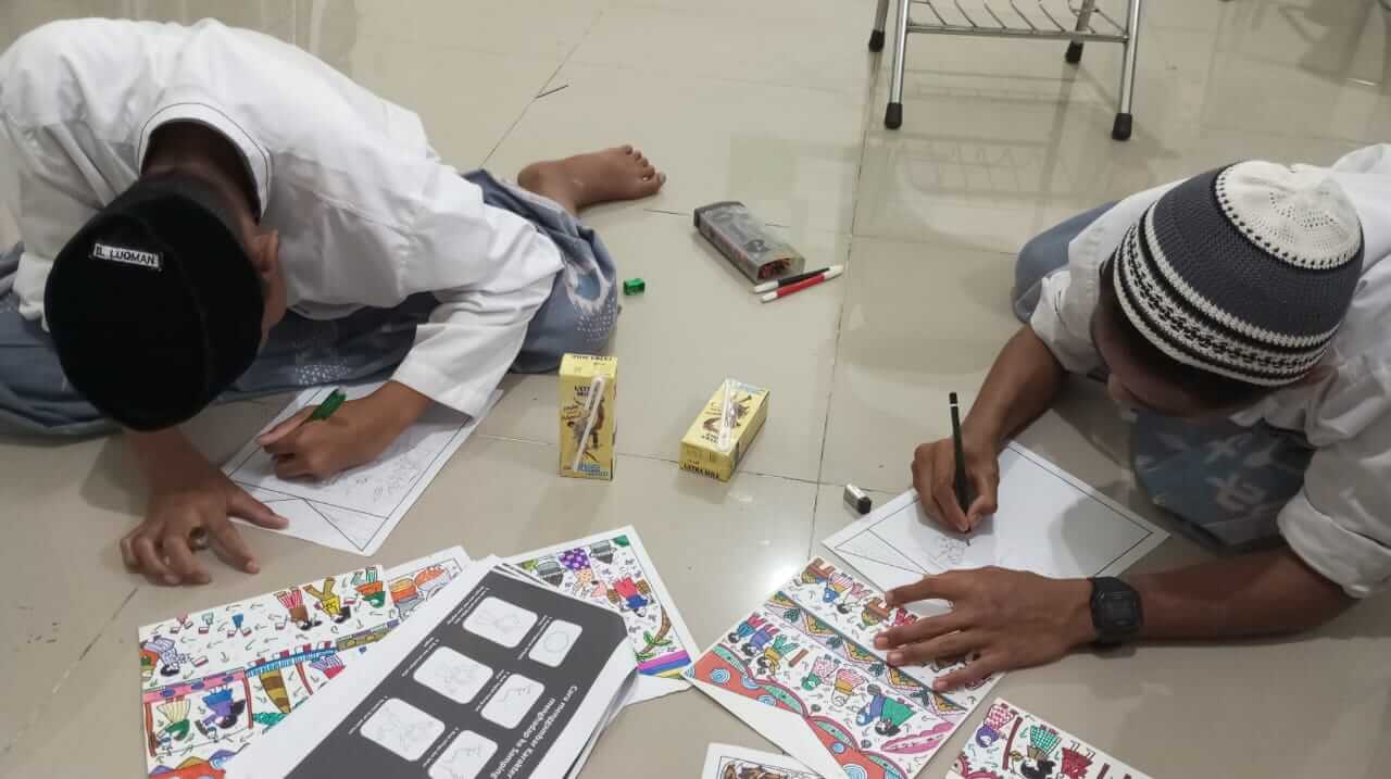 SMP Gresik Ekstra Melukis